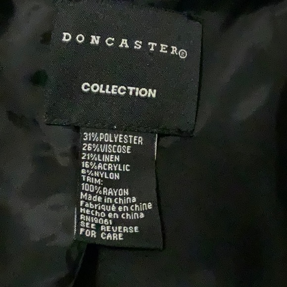 Doncaster Collection 2 Piece Skirt and Jacket Suit Set (Both Size 8) - Picture 10 of 15